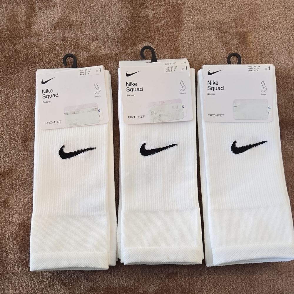(3 Pairs) Nike Squad White Dri-FIT Sleeves For Soccer, Size S/M